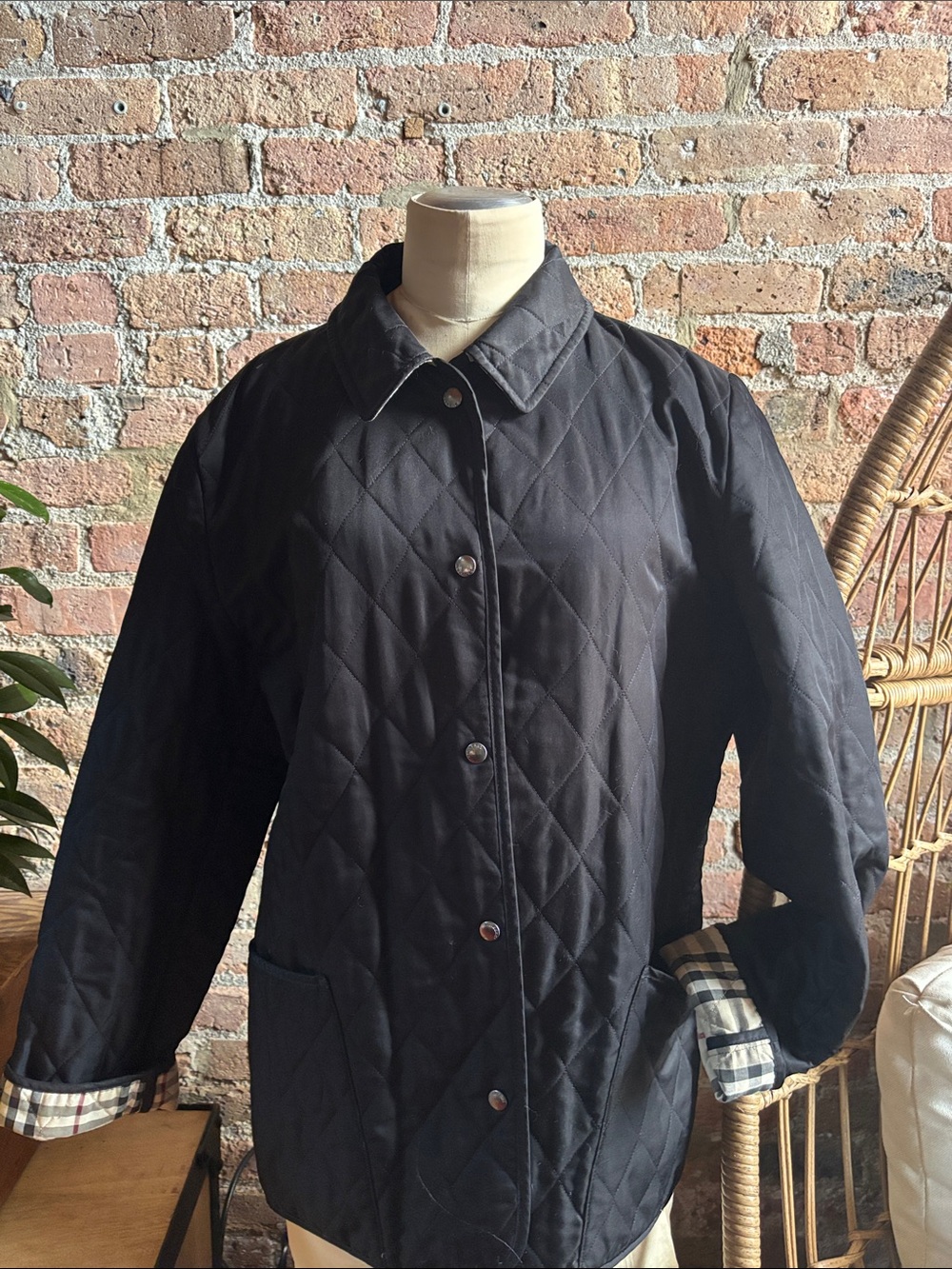 CLASSIC BURBERRY Quilted Black Women's Jacket